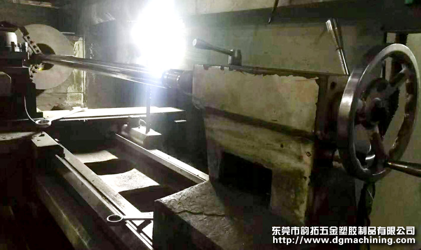 大型數(shù)控車(chē)床加工 大型數(shù)控車(chē)床加工